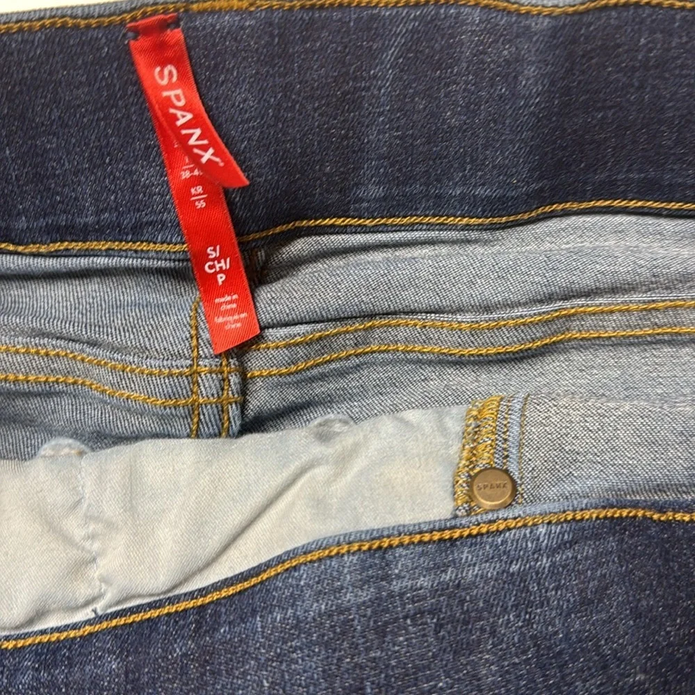 SPANX High Waist Flare Jeans size Small - Picture 6 of 12
